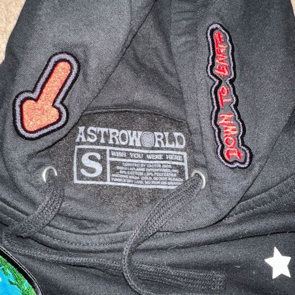 Travis Scott Astroworld World Peace Hoodie - Picture 3 of 6